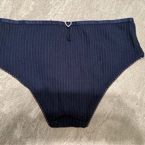 NWT Victoria’s Secret navy hiphugger panty with heart detail on back